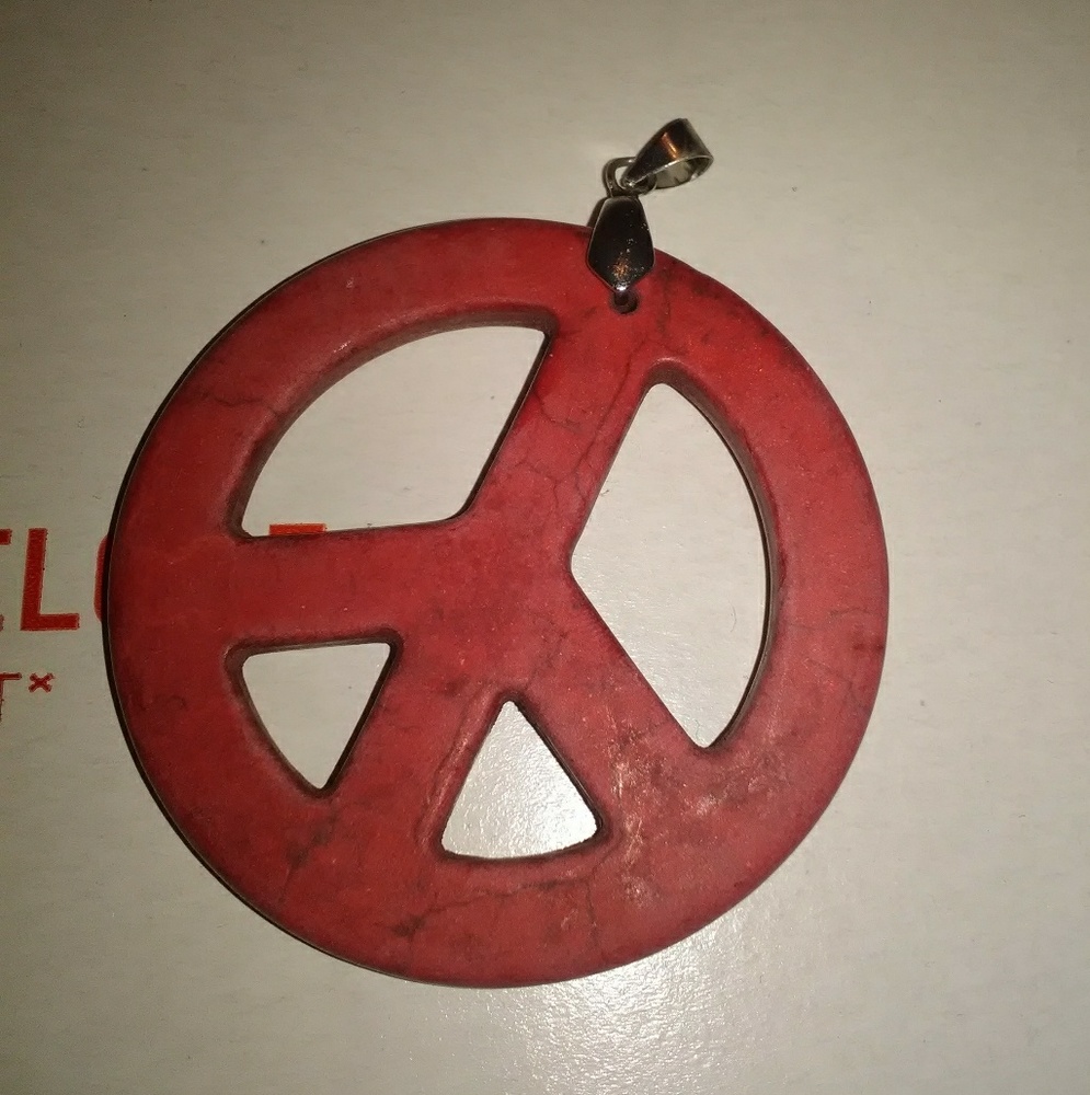 Peace Sign Emblem Pendant - Picture 4 of 5